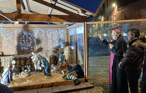Benedetto il Presepe storico del Movimento Cristiano Lavoratori in piazza della Gambarina