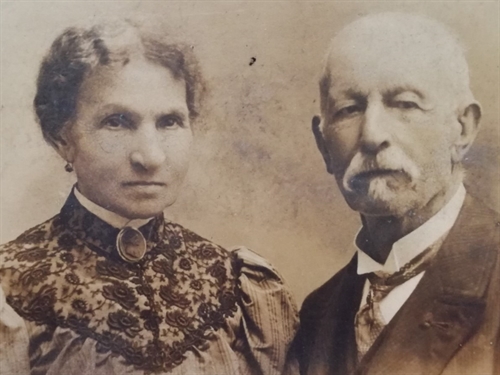 Angelo Prato e Vincenza Parini: il medico e la maestra che avevano aiutato San Giuliano a crescere