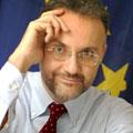 Piccole persone crescono:<br>sulla vita non si vota!